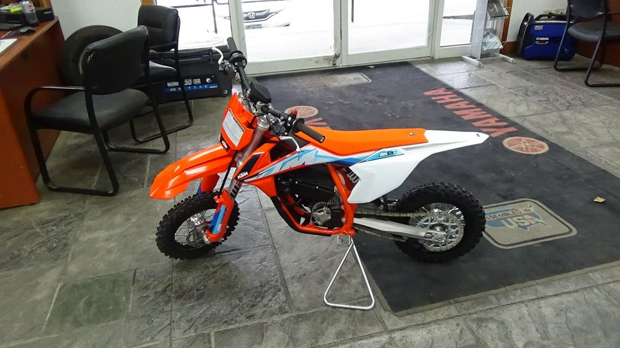 2024 KTM SX-E 3