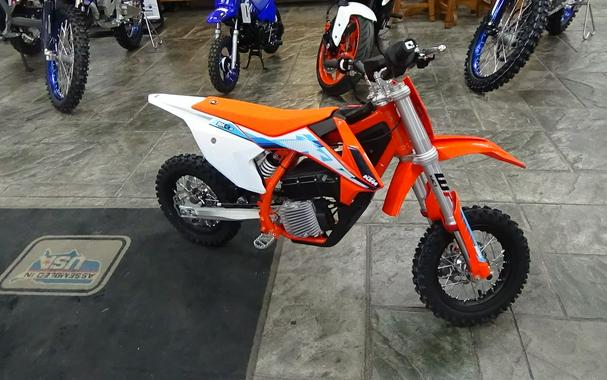 2024 KTM SX-E 3