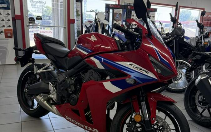 2026 Honda CBR650R E-Clutch
