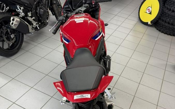 2026 Honda CBR650R E-Clutch