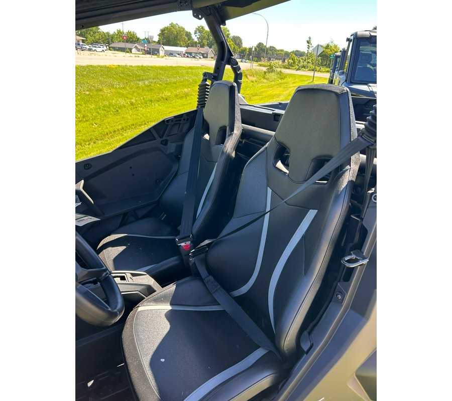 2026 Can-Am Commander XT 1000R