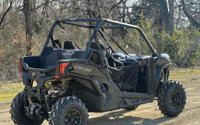 2026 Can-Am Maverick Trail DPS 700
