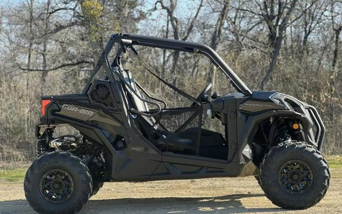 2026 Can-Am Maverick Trail DPS 700