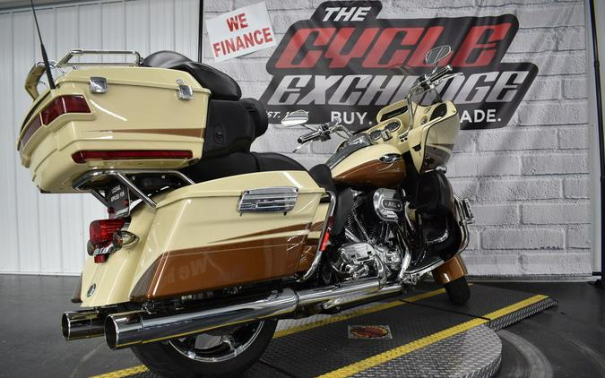 2011 Harley-Davidson® FLTRUSE - CVO™ Road Glide® Ultra