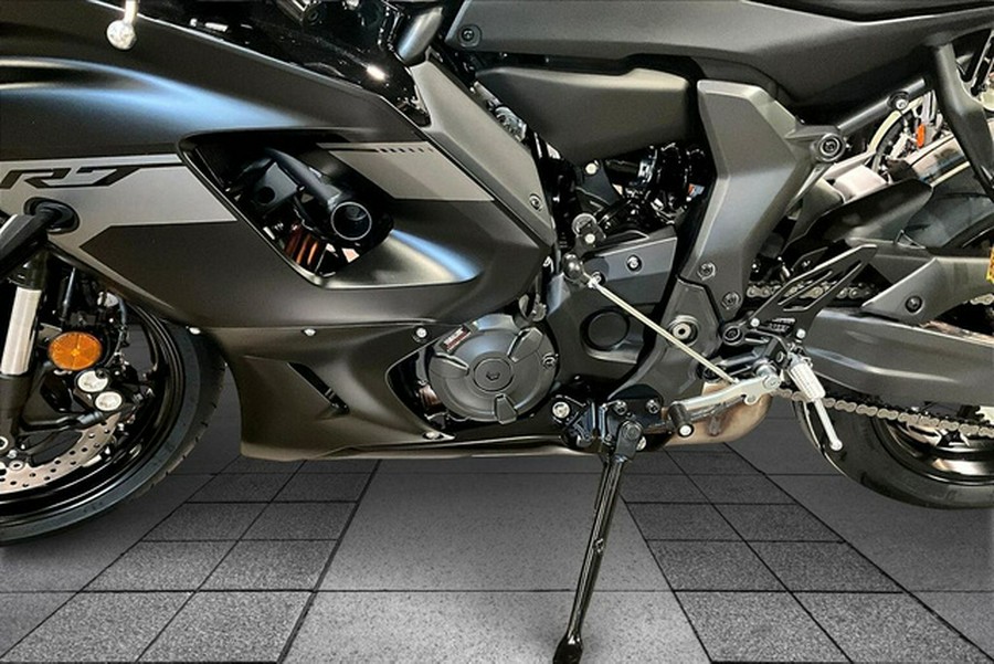 2025 Yamaha YZF R7