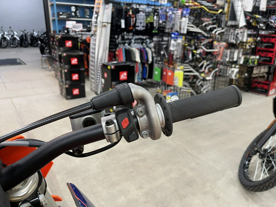 2025 KTM SX 300