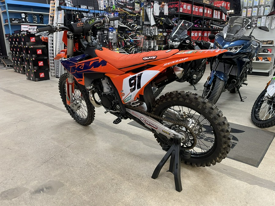2025 KTM SX 300
