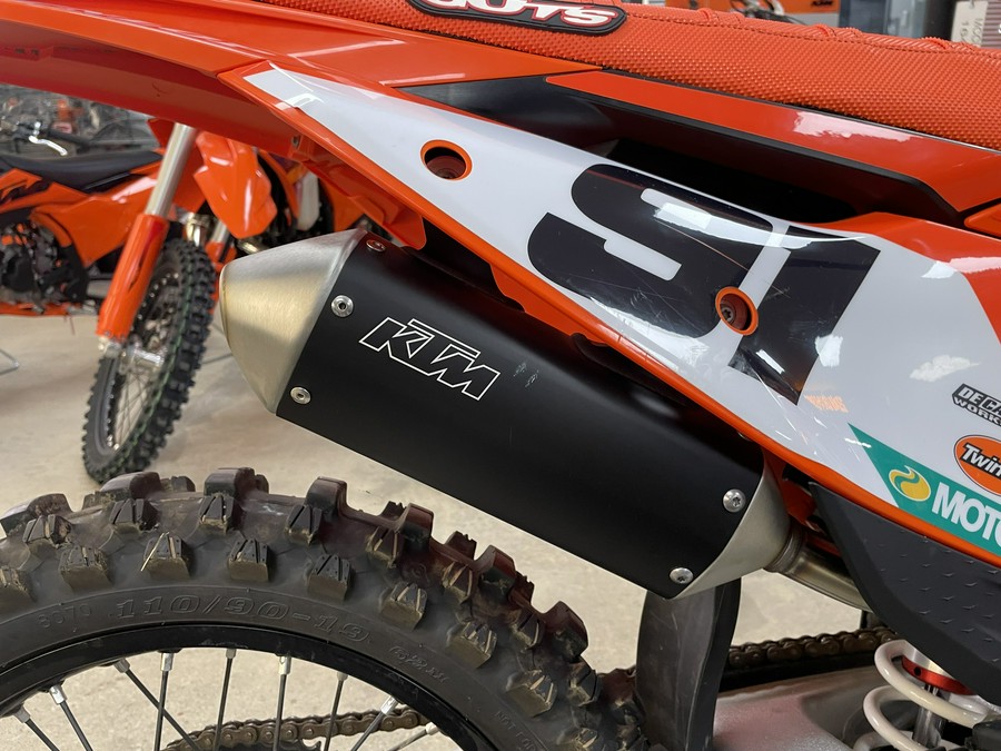 2025 KTM SX 300