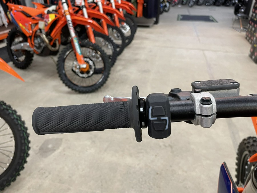 2025 KTM SX 300
