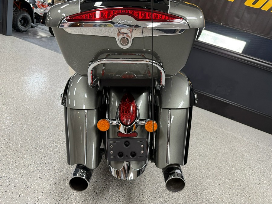 2021 Indian Roadmaster® Dark Horse®