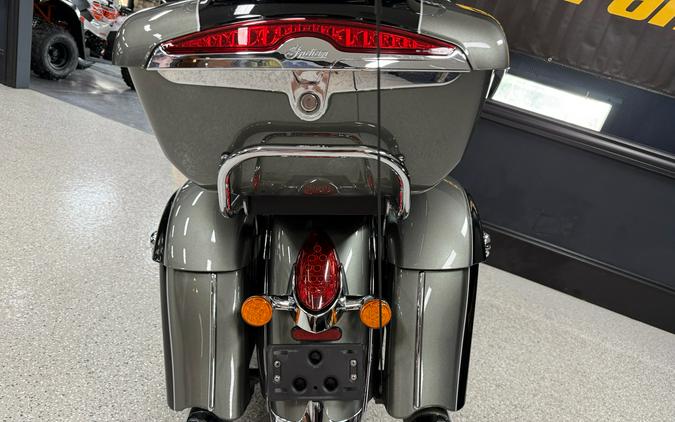 2021 Indian Roadmaster® Dark Horse®