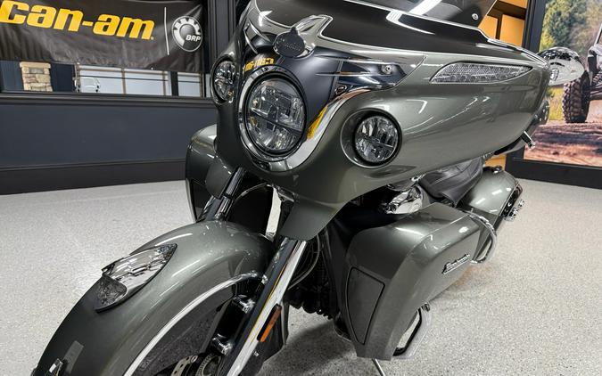 2021 Indian Roadmaster® Dark Horse®