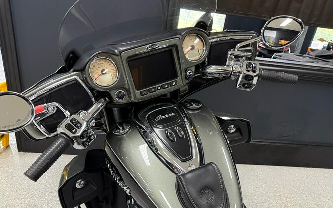 2021 Indian Roadmaster® Dark Horse®
