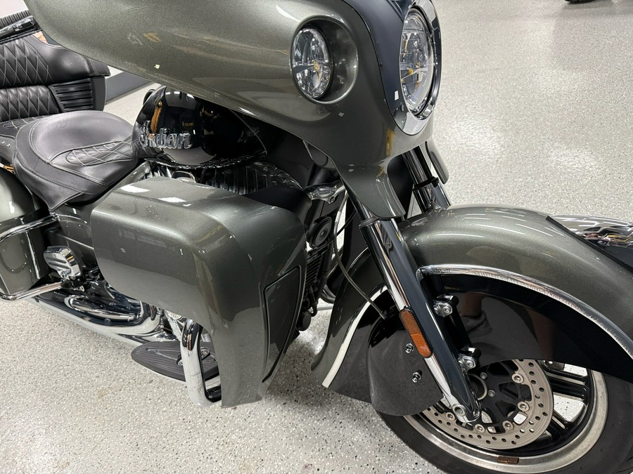 2021 Indian Roadmaster® Dark Horse®