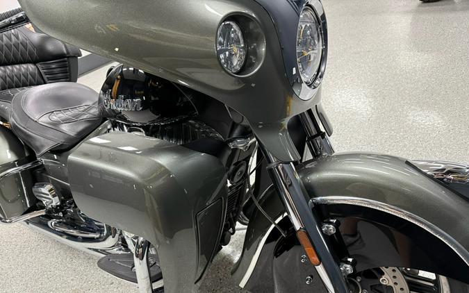 2021 Indian Roadmaster® Dark Horse®