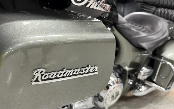 2021 Indian Roadmaster® Dark Horse®