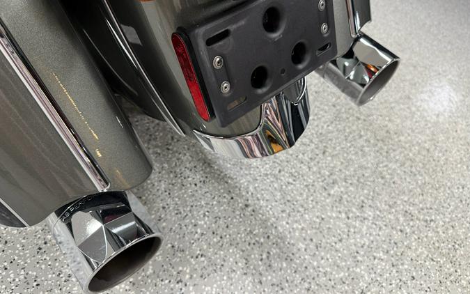 2021 Indian Roadmaster® Dark Horse®