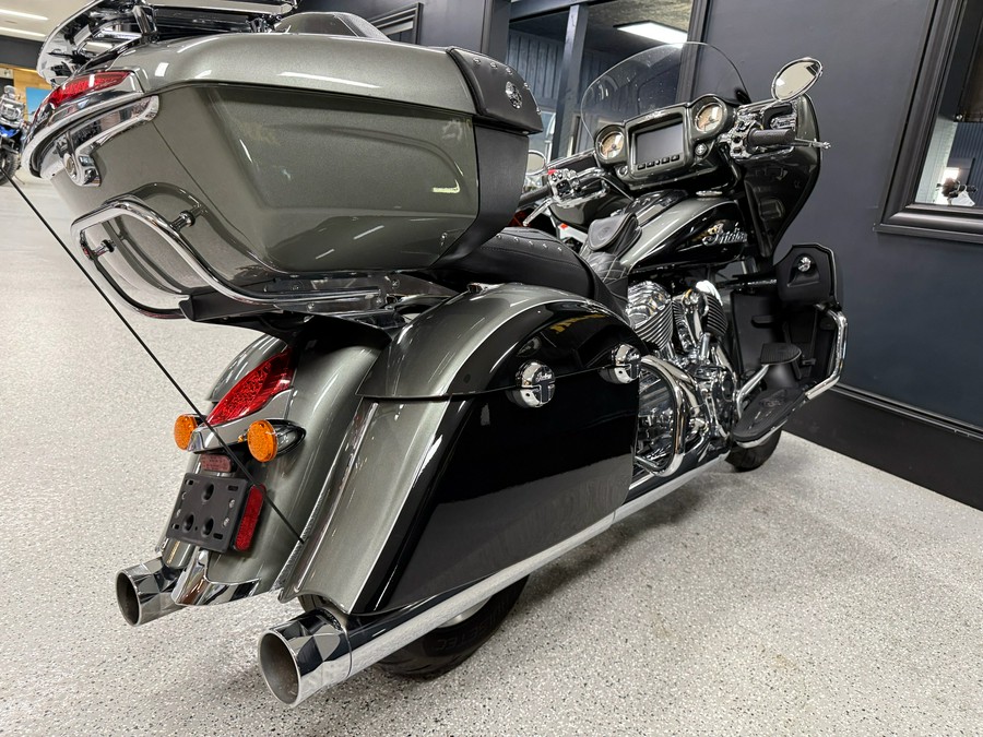 2021 Indian Roadmaster® Dark Horse®