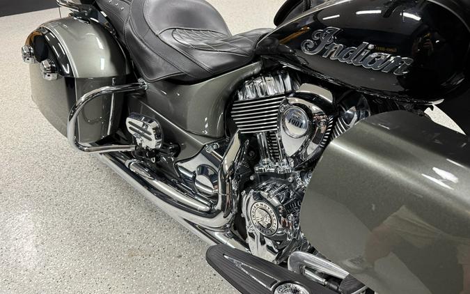 2021 Indian Roadmaster® Dark Horse®