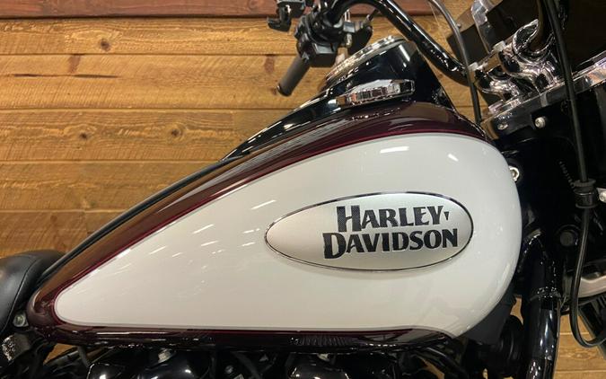 2021 Harley-Davidson Heritage Classic 114 Mid Crimson & Stone Washed Wht Prl FLHCS