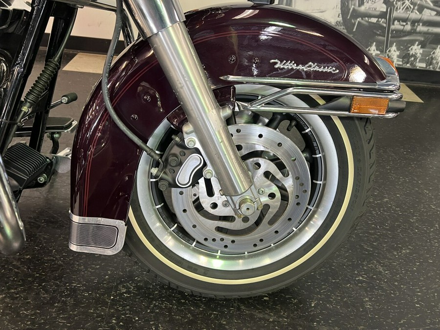 2006 Harley-Davidson Electra Glide® Ultra Classic® Black Cherry FLHTCUI