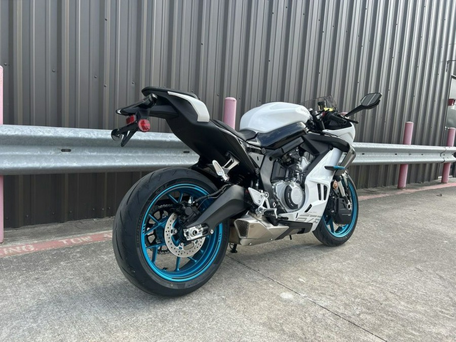 2025 CFMOTO SS 675