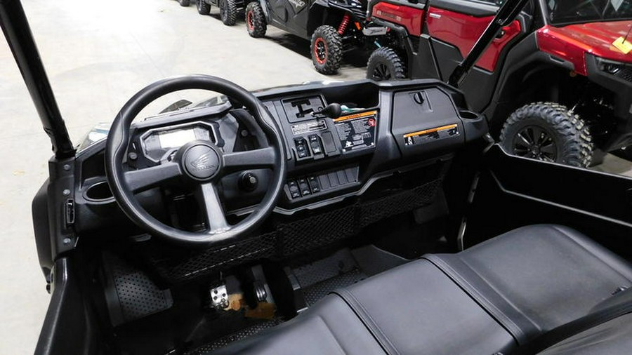 2025 Honda® Pioneer 1000-6 Deluxe Crew