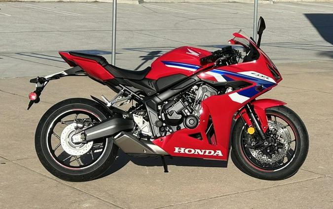 2026 Honda CBR650R E-Clutch