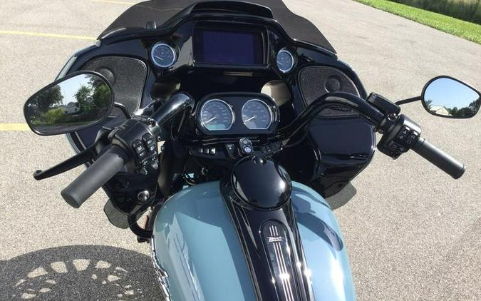2024 Harley-Davidson® FLTRT - Road Glide® 3
