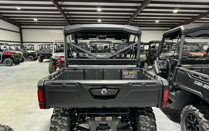 2024 Can-Am Defender DPS HD7