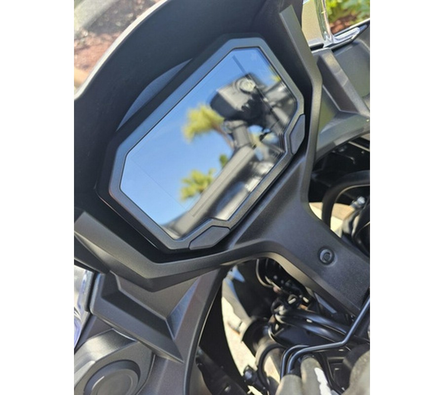 2024 Kawasaki Ninja 650 Metallic Matte Graphenesteel Gray/Ebony