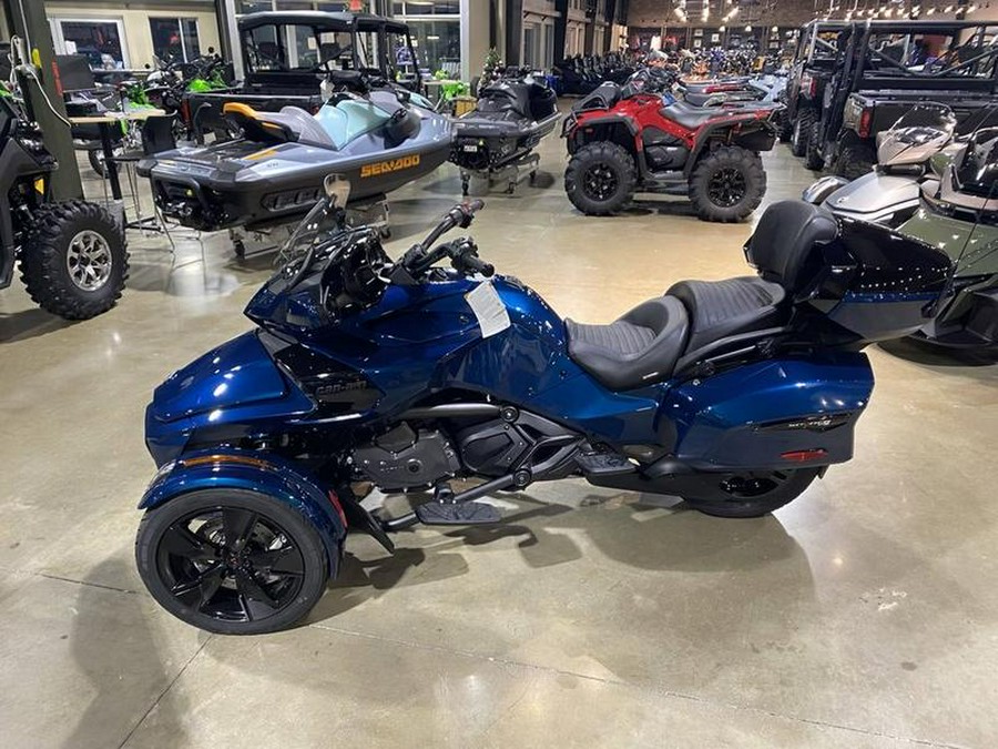 2023 Can-Am® Spyder F3 Limited Dark Wheels