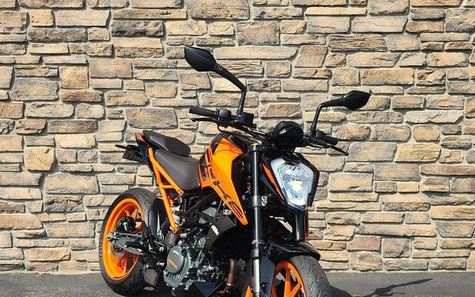 2021 KTM 200 Duke