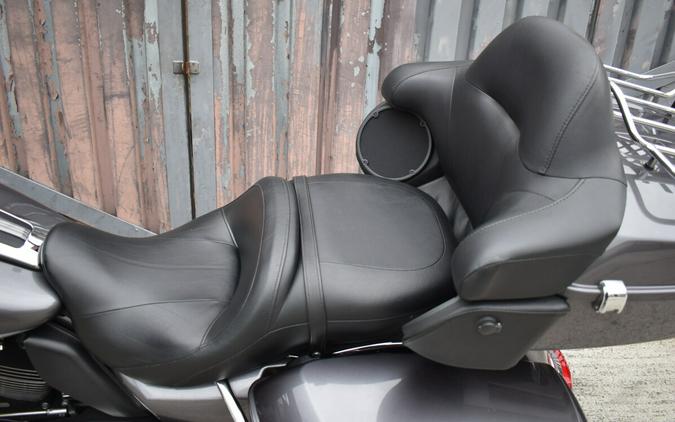 2014 Harley-Davidson® Ultra Limited FLHTK