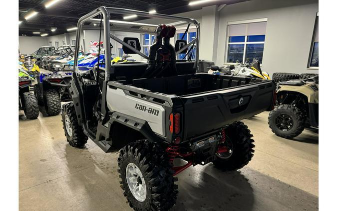 2024 Can-Am Defender X mr HD10