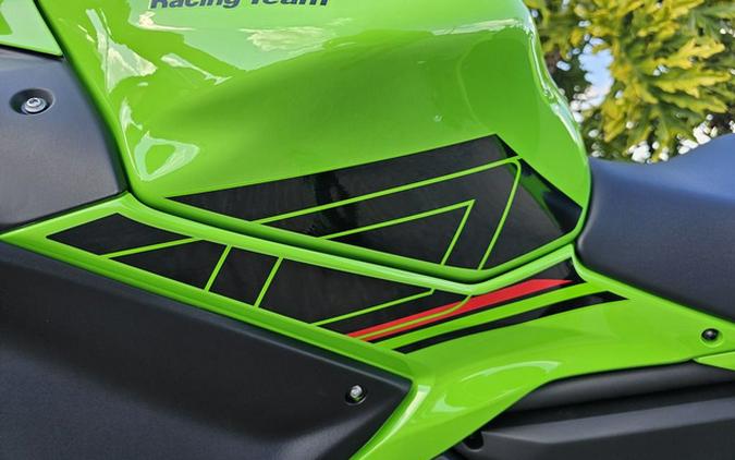 2024 Kawasaki Ninja 650 ABS Metallic Covert Green/Metallic Spar