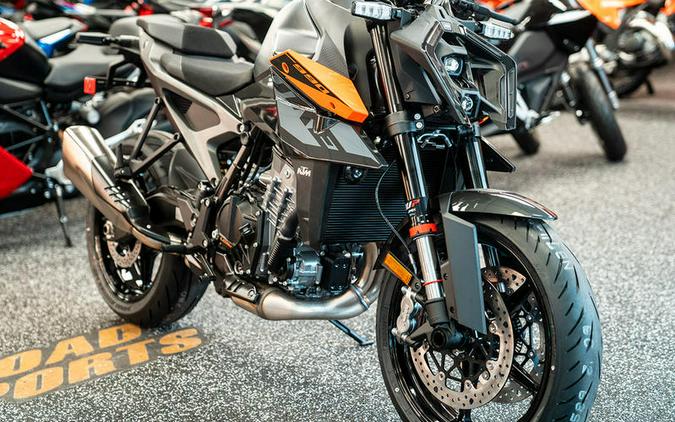 2024 KTM 990 Duke