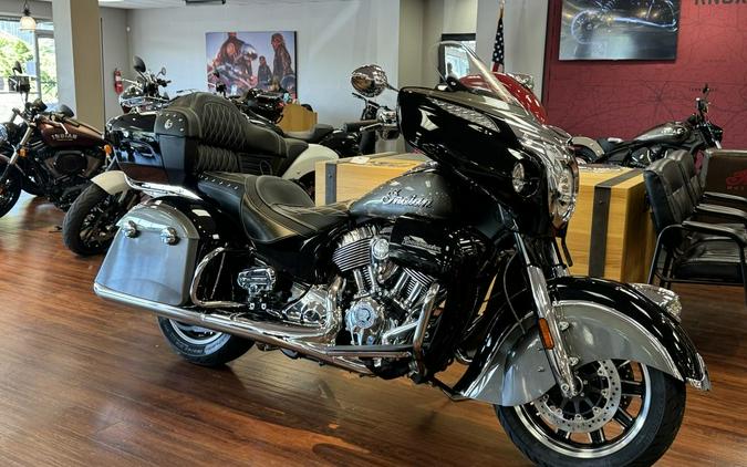 2024 Indian Motorcycle® Roadmaster® Black Metallic/Titanium Metallic