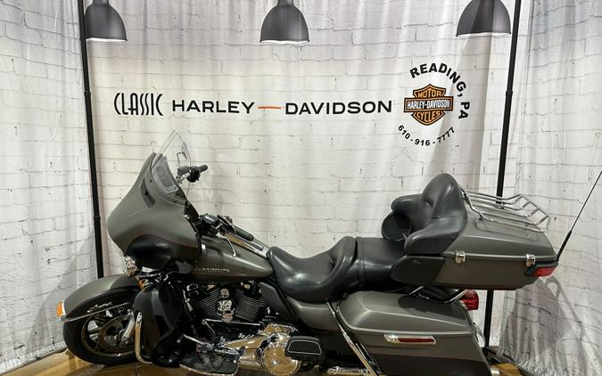 2019 Harley-Davidson Ultra Limited FLHTK Industrial Gray Denim/Black Denim