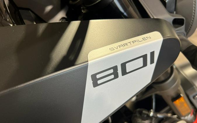 2025 Husqvarna Svartpilen 801