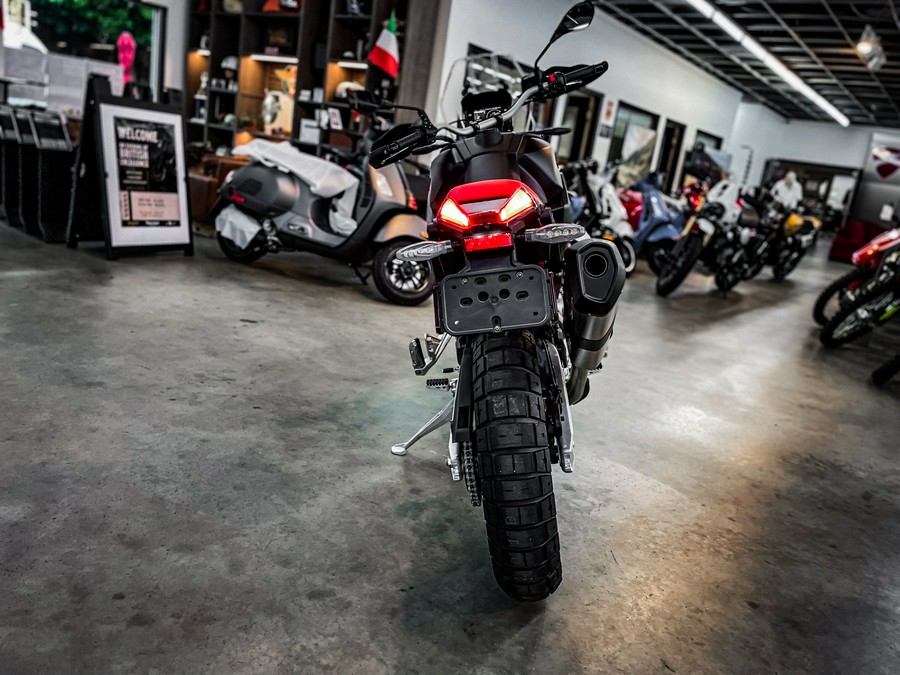 2027 APRILIA TUAREG 660