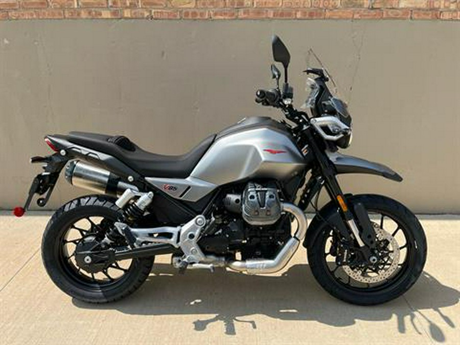 2025 Moto Guzzi V85 STRADA E5+