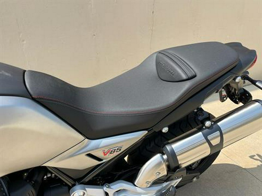 2025 Moto Guzzi V85 STRADA E5+