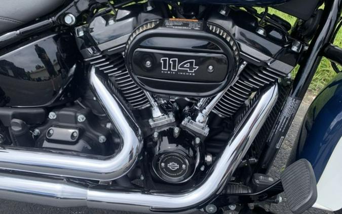 2019 Harley-Davidson® FLHCS - Heritage Classic 114