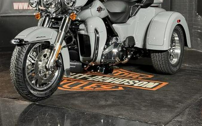 2024 Harley-Davidson® FLHTCUTG - Tri Glide® Ultra