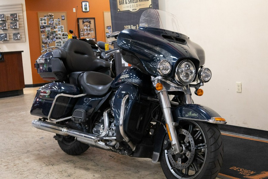 2016 Harley-Davidson® Ultra Limited Custom Colour Cosmic Blue Pearl FLHTK