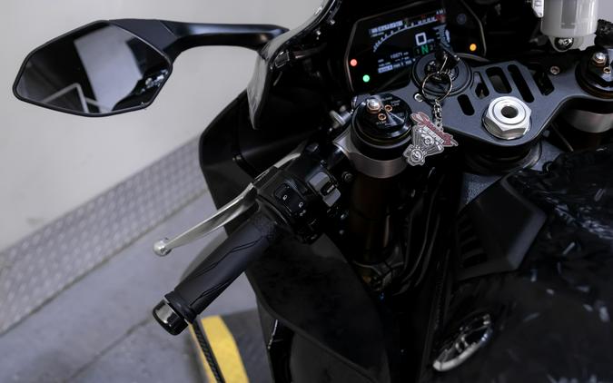 2025 Yamaha Motor Corp., USA YZF-R1
