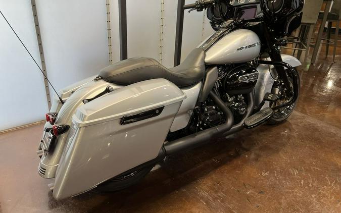 2019 Harley-Davidson Street Glide® Special