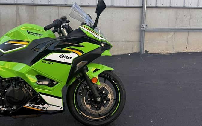 2025 Kawasaki NINJA 500 KRT SE ABS