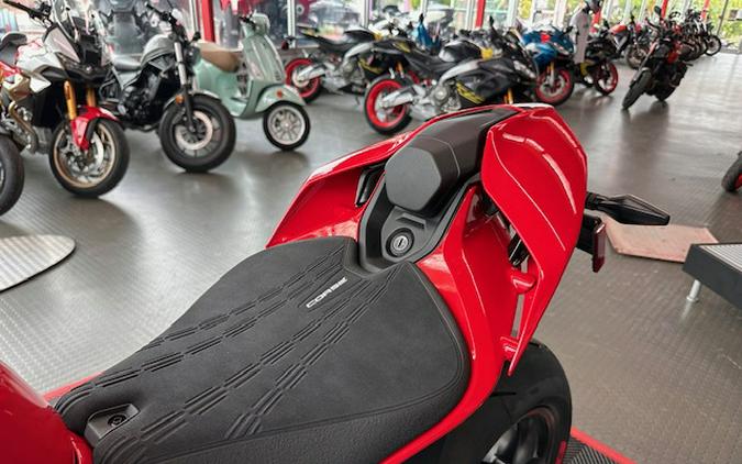 2026 Ducati PANIGALE V4S CORSE